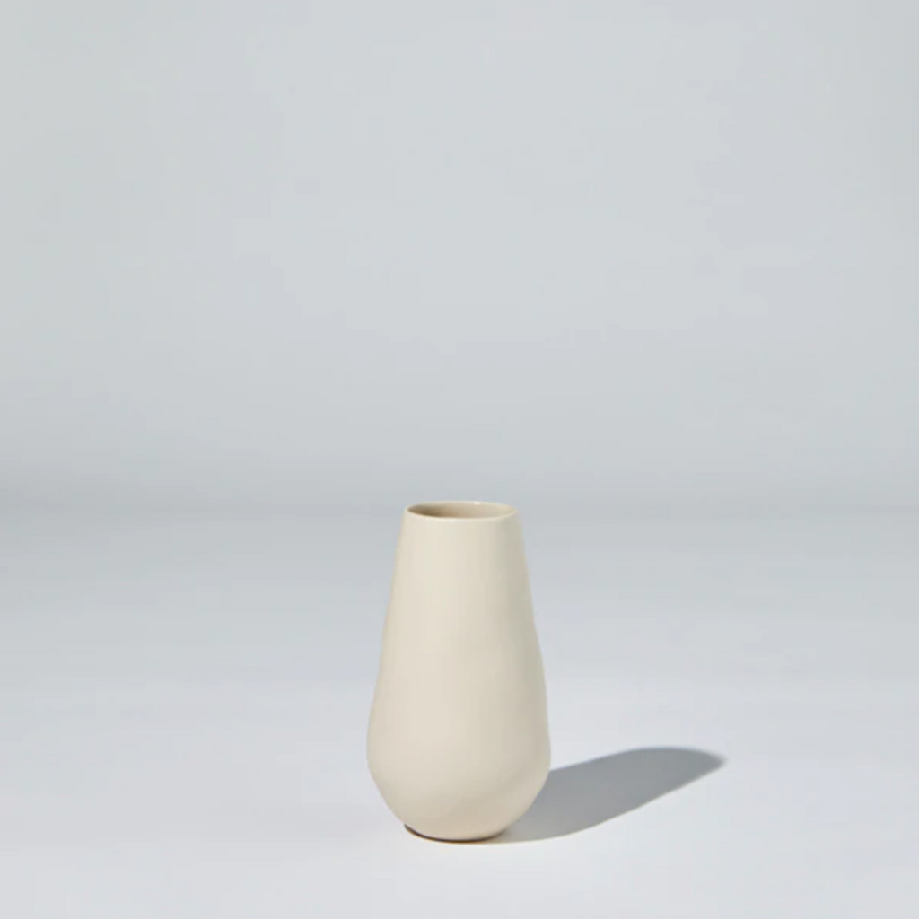 Teardrop Vase Chalk White Med